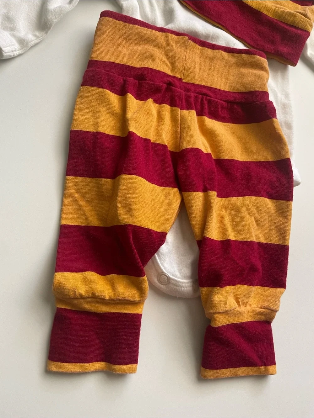 ‘Snuggle this Muggle’ Harry Potter Gryffindor Striped Outfit with Hat & Headband
